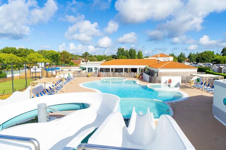 Camping für 8 Personen, mit Kinderpool und Sauna in Saint-Jean-de-Monts