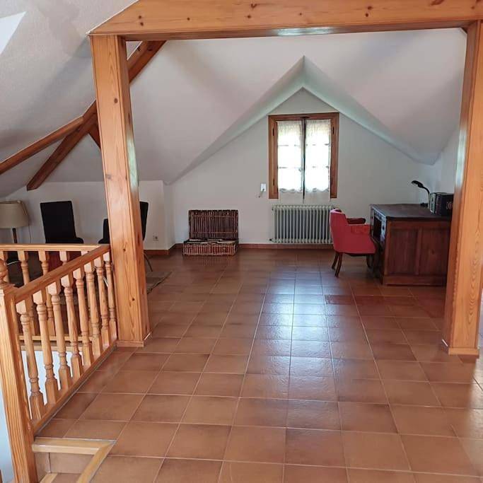 Location de vacances pour 12 personnes, avec vue et jardin, animaux acceptés à Las Navas del Marqués - 2