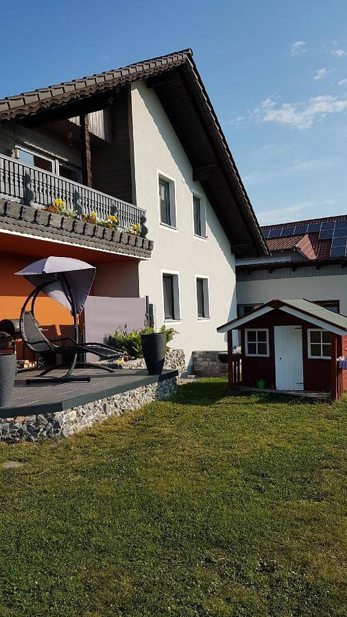 Ganze Wohnung, Two-Bedroom Apartment in Nittenau, Ostbayern