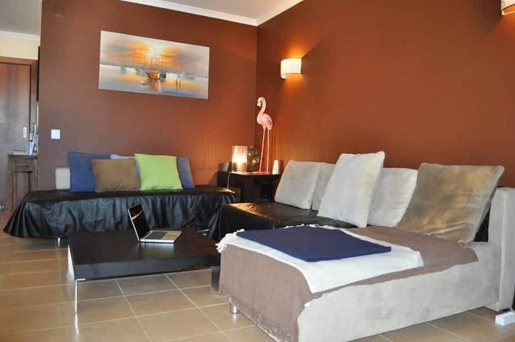 Ganze Wohnung, Apartment mit Meerblick im Salgados Village in Guia, Faro Distrikt