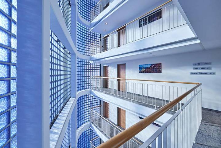 Hotel für 3 Personen, mit Balkon und Sauna sowie Pool in Köln - 3