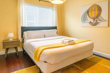 Vacation House for 11 Guests in St. Louis, Missouri, Picture 1