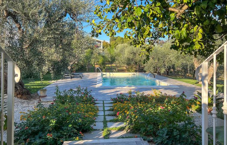 Location de vacances pour 9 personnes, avec piscine et jardin, animaux acceptés dans Basilicate - 3