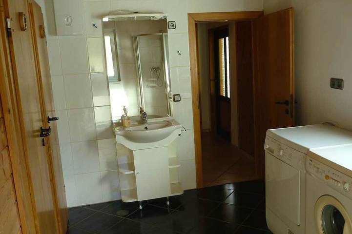 Location de vacances pour 6 personnes, avec sauna et jardin à Klingenthal - 4