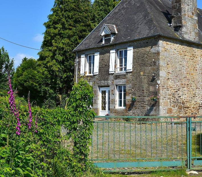 Chambre d’hôte pour 2 personnes, avec Jardin et Vue à Le Luot
