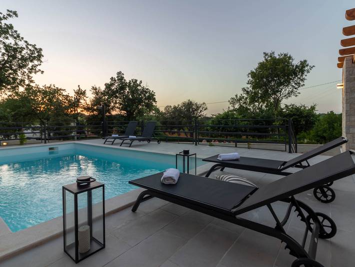 Ferienhaus für 8 Personen, mit Terrasse und Garten in Marčana - 2