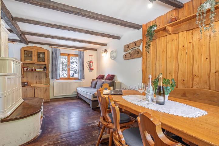Alpine Chalet Metka at Lake Bohinj in Bohinj, Parque nacional del Triglav