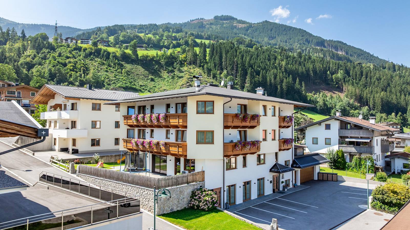 Ganze Ferienwohnung, Appartement Hochzillertalblick in Tuxer Alpen, Ried im Zillertal