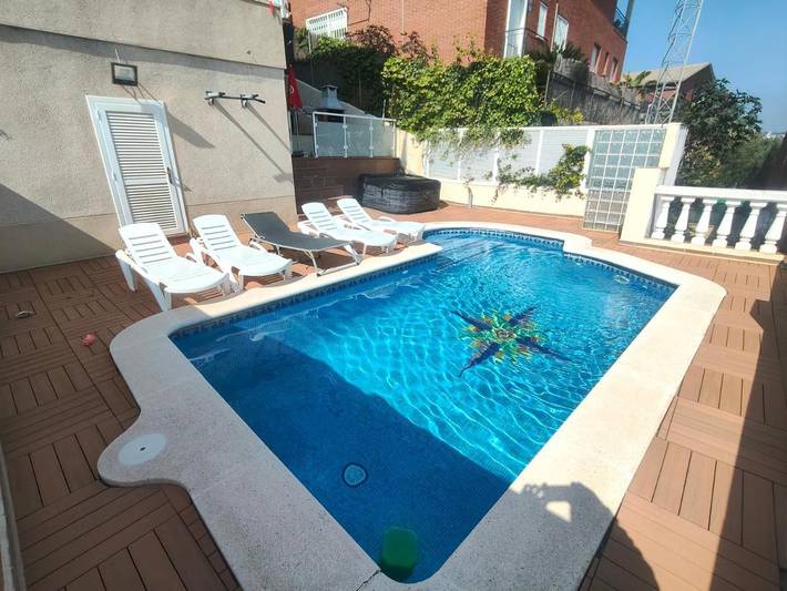 Location de vacances pour 7 personnes, avec jardin ainsi que piscine et vue, animaux acceptés dans Segur de Calafell - 2