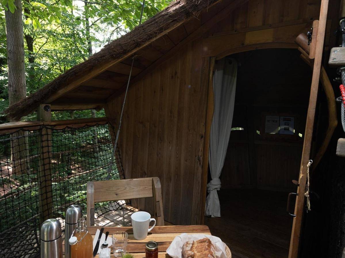 Les Cabanes de Labrousse in Saint-Julien-Labrousse, Parc naturel régional des Monts d'Ardèche