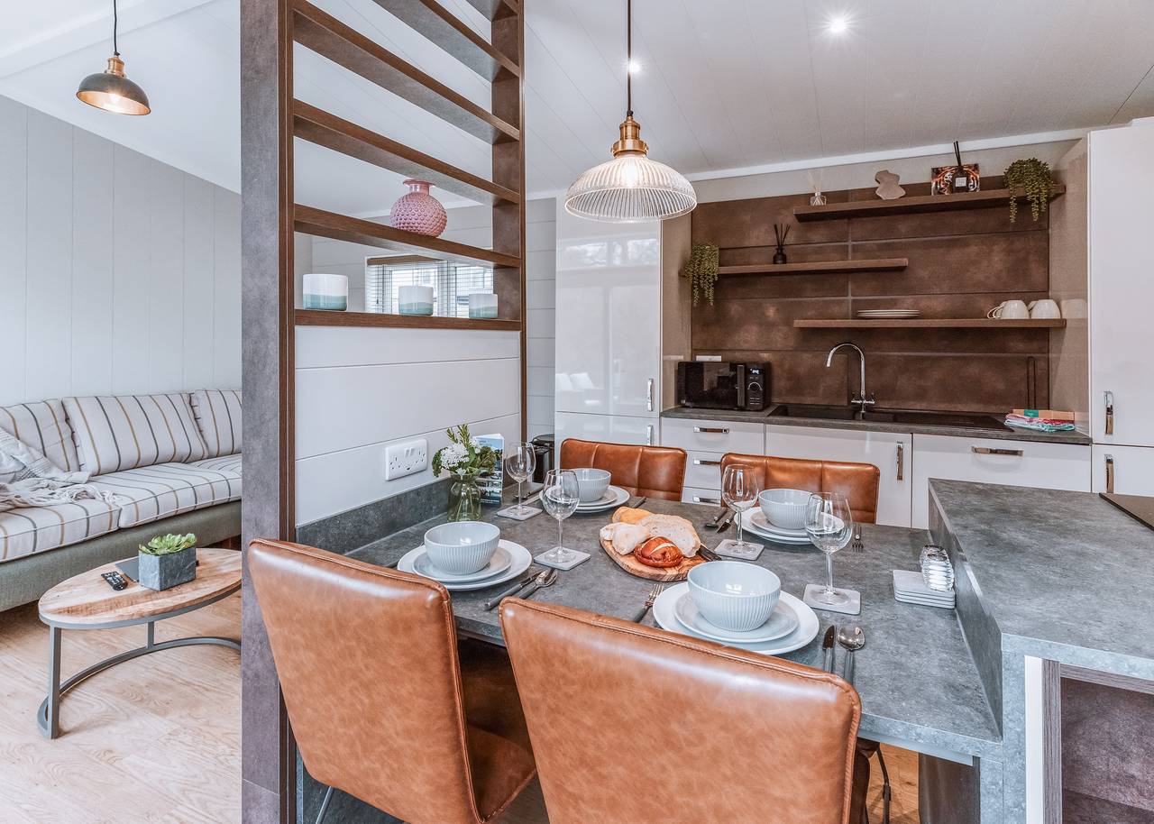 Willow Lodge Vip Hot Tub and Pet Friendly in Shropshire