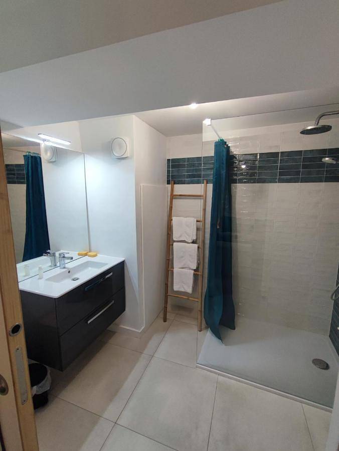 Gîte pour 4 personnes, avec vue à Bizanet - 2