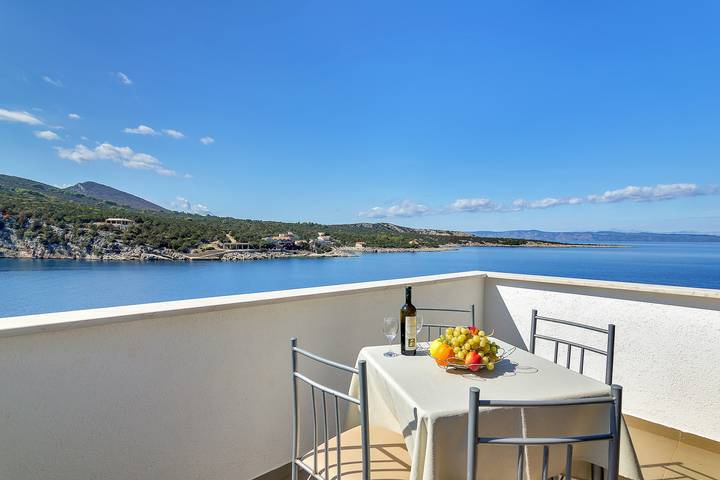 Ferienwohnung für 2 Personen, mit Balkon/Terrasse auf Hvar