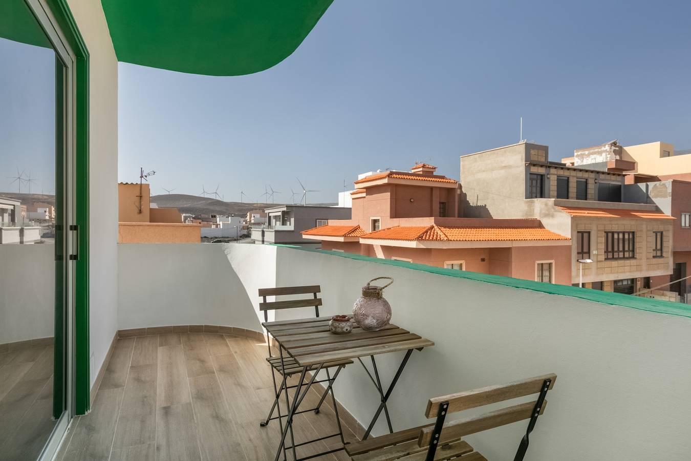 Entire apartment, Vacation 'Salitre' with Balcony and Wi-Fi in Las Eras, Fasnia