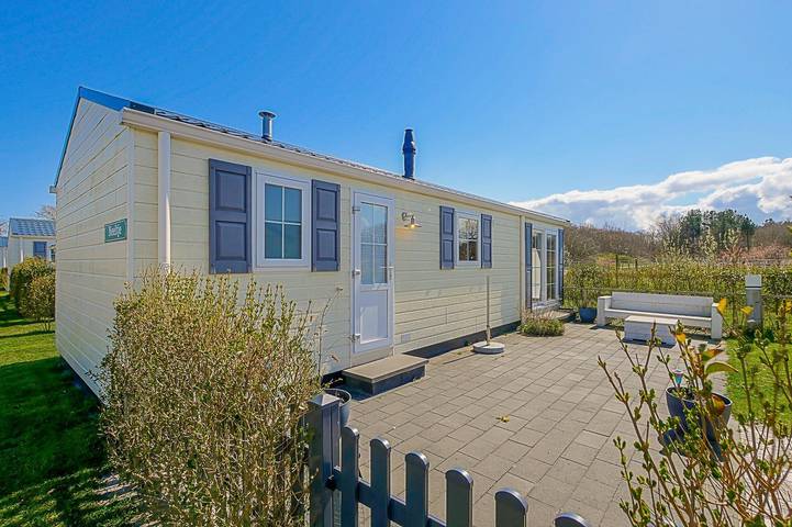Chalet voor 5 personen, met terras en balkon/terras in Callantsoog