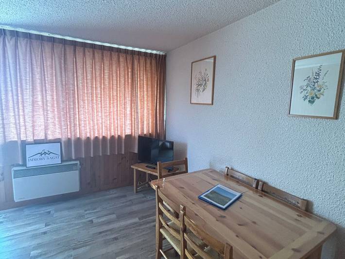 Gîte pour 4 personnes, avec balcon dans Super Besse - 3