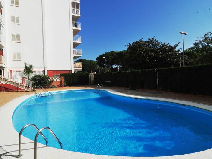 Apartamento entero, Apartamento vista al mar, mascotas permitidas - 5 pers. in Malgrat de Mar, Costa del Maresme