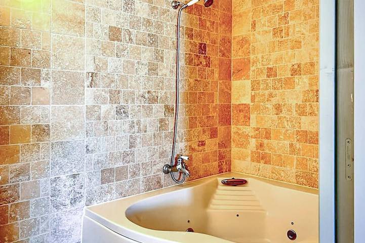 Location de vacances pour 14 personnes, avec jardin à Saint-Jean-de-Minervois - 2