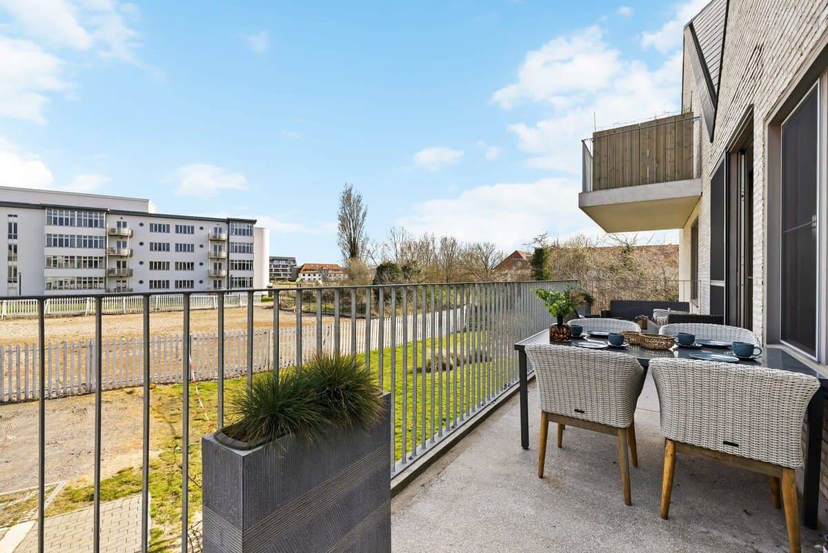 Ganze Wohnung, Huswell - Apartment with natural swimming pool in Westende, Middelkerke
