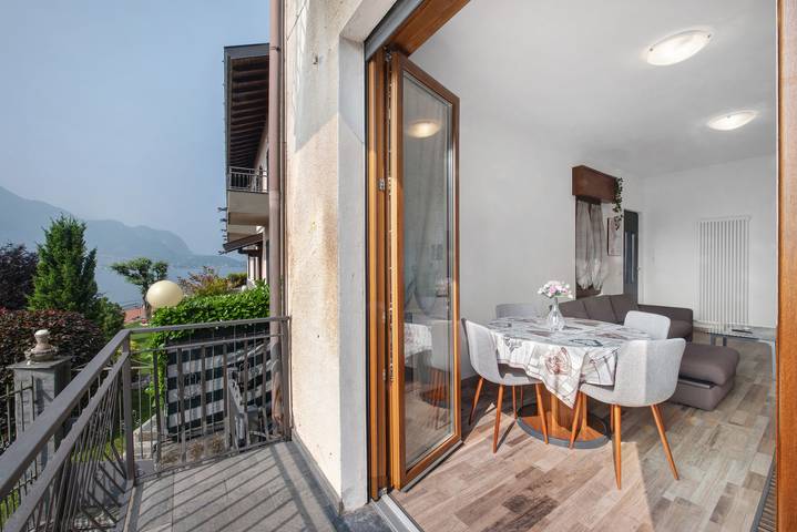 Appartement de vacances pour 2 personnes, avec vue sur le lac et balcon