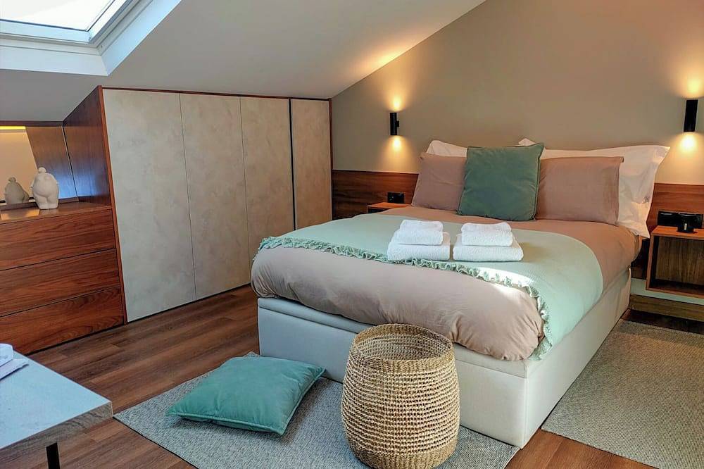 Entire apartment, Superior Deluxe Studio in Leiria, Pousos, Barreira e Cortes, Leiria
