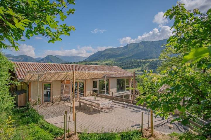 Maison de vacances pour 16 personnes, avec jardin, animaux acceptés à Die