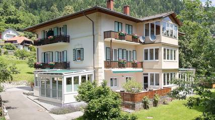 Ferienhaus für 4 Personen, mit Garten und Sauna sowie Ausblick und Seeblick, mit Haustier in Kärnten
