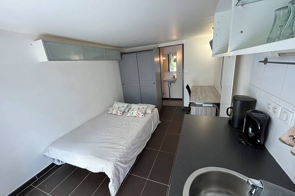 Entire apartment, Studio Pour Votre Séjour à Paris in Châtillon, Hauts-de-Seine