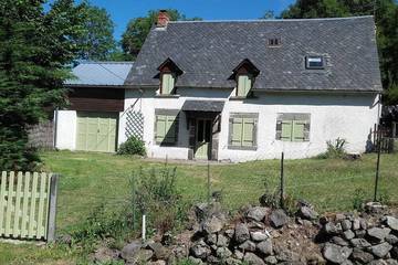 Gîte pour 4 personnes, avec jardin à Saint-Donat