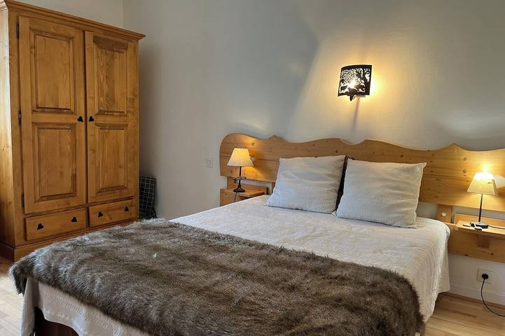 Appartement entier, Massif Sancy appartement très agréable pour randonneurs, lumineux et spacieux, in Saint-Nectaire, Parc naturel régional des Volcans d'Auvergne