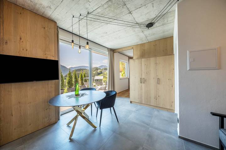 Appartamento intero, Appartamento "Thalerhof Naturae Oasis Ritten" con terrazza privata e Wi-Fi in Auna di Sotto, Renon
