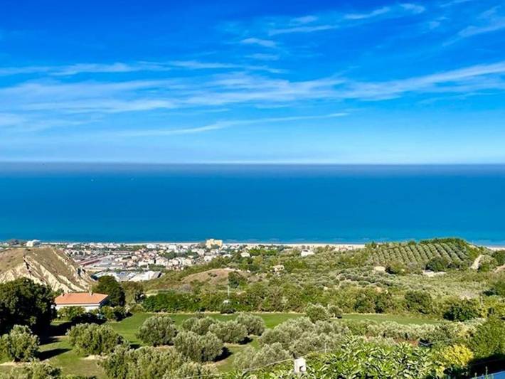 Appartamento vacanze per 6 persone, con terrazza in Abruzzo