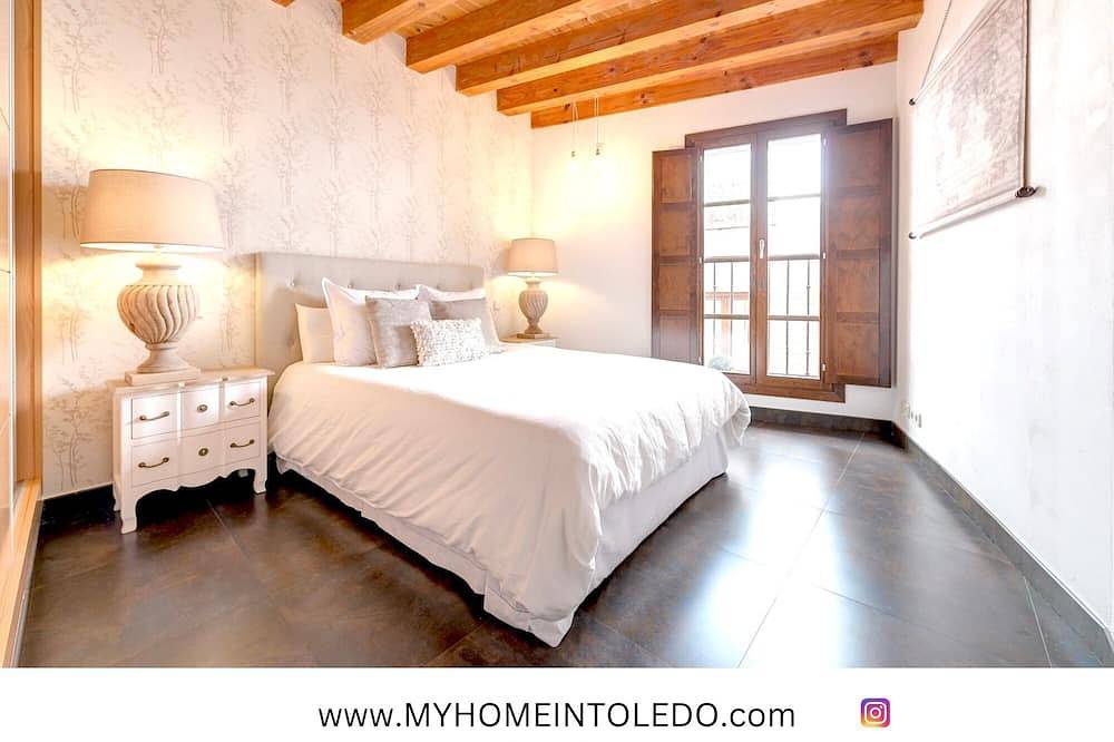 Entire apartment, ~Bronze~ by myhomeintoledo.com in Toledo, Toledo Province