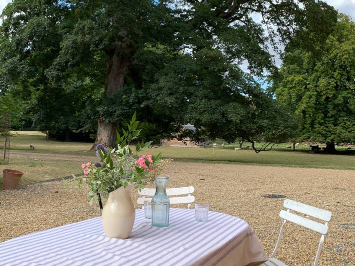 Log cabin for 4 people, with garden in Canterbury