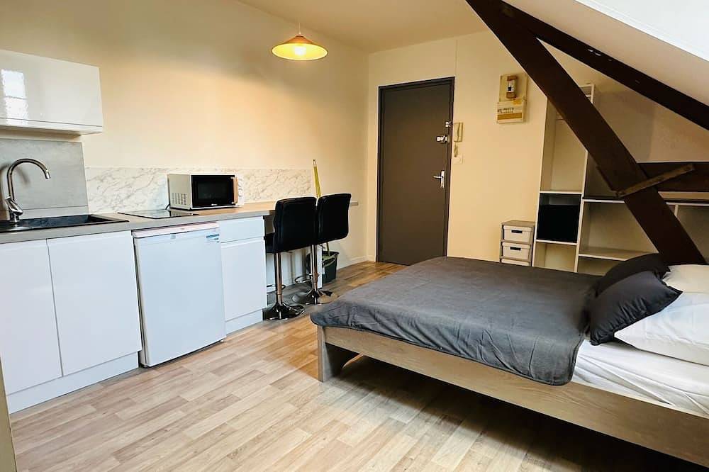 Appartement entier, Studio 11 au Calme avec Wifi et Parking Troyes in Troyes, Aube