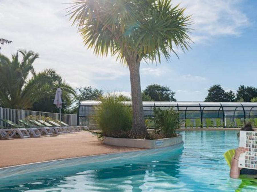 Camping Le Helles  - Mobilhome 4 personnes - Mobil-home | Premium | 2 Ch. | 4 Pers. | Terrasse surélevée | 2 Sdb | Tv in Combrit, Côte de Cornouaille