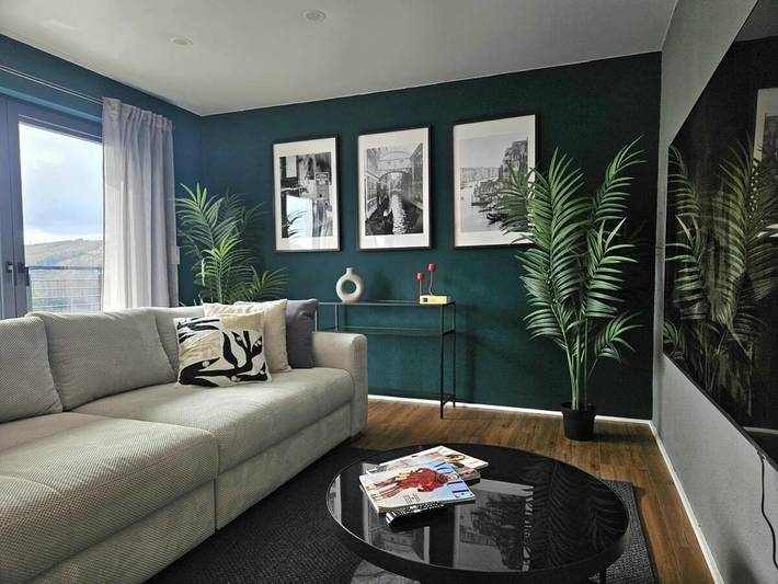 Ferienwohnung für 6 Personen, mit Balkon und Terrasse sowie Ausblick in Netphen