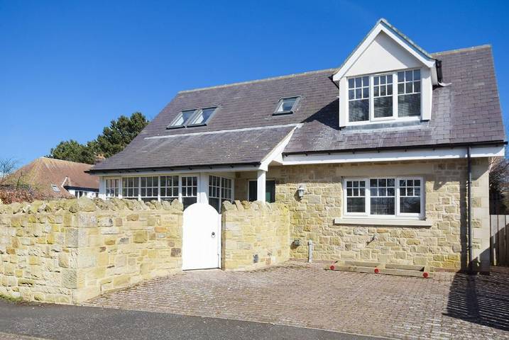 Holiday rental for 4 people, with garden in Northumberland Coast