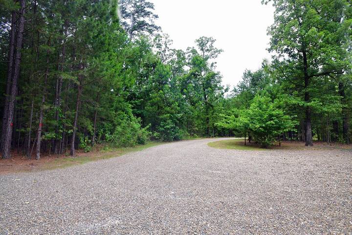 Log cabin for 8 people, with hot tub and terrace as well as yard in Oklahoma