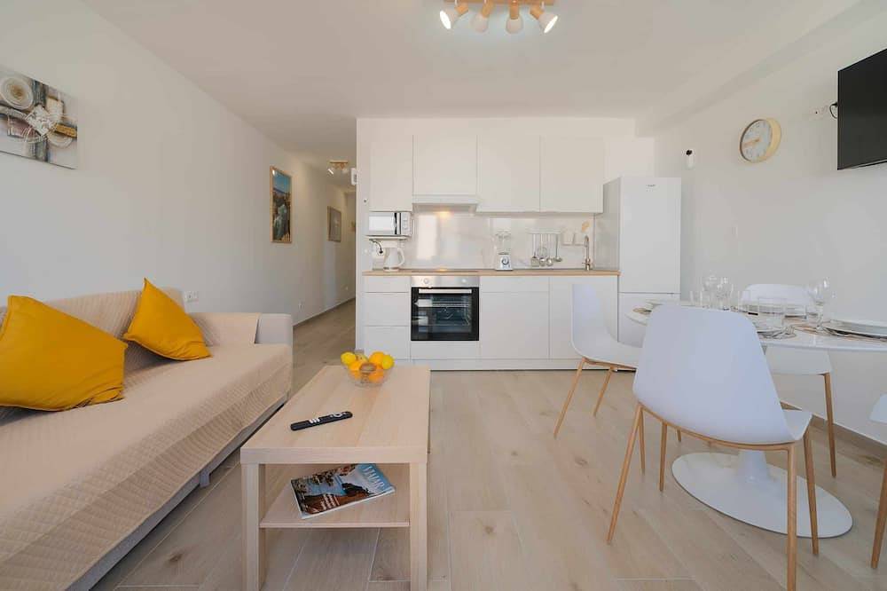 Entire apartment, Lanzahost \"Carmenes Comfort\" in Costa Teguise, Teguise