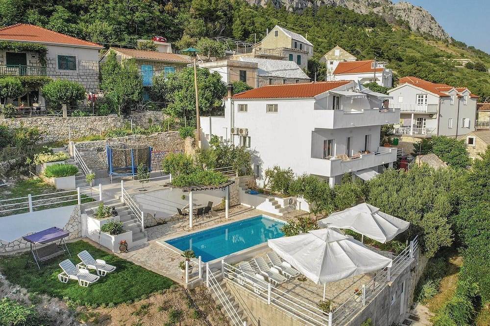Ganze Wohnung, Schöne Wohnung in Mimice in Mimice, Omis-Riviera