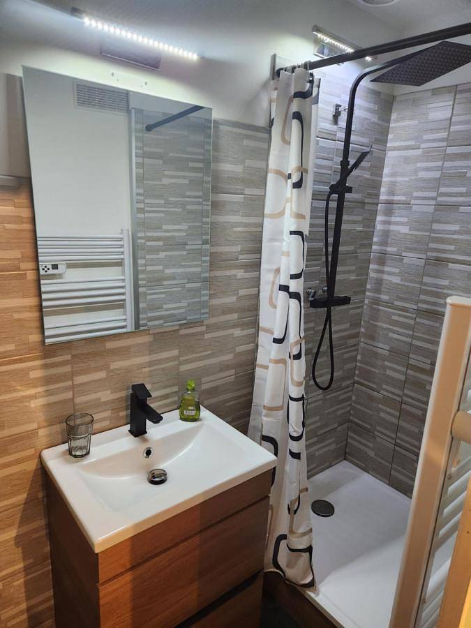 Appartement entier, One-Bedroom Apartment in Malzéville, Région de Nancy