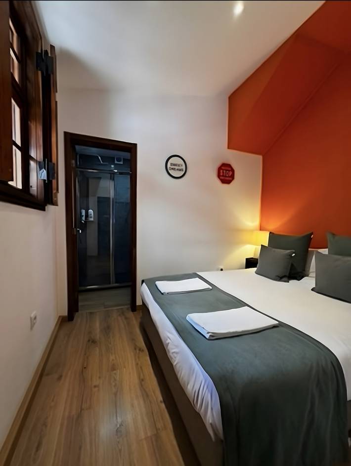 Casa de férias 'Dellarose Silver' com terraço privado, Wi-Fi e ar condicionado in Massarelos, Porto