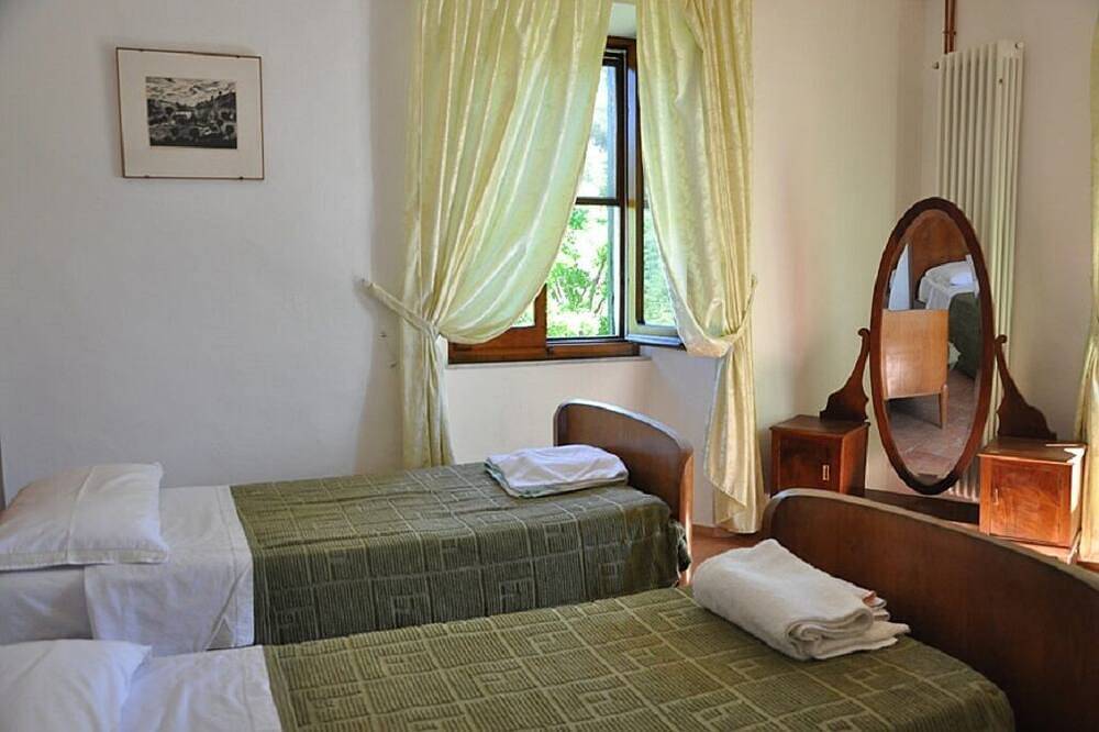 Vacation home La Meridiana - The Palace - Serrungarina (Pu) in Serrungarina, Colli al Metauro