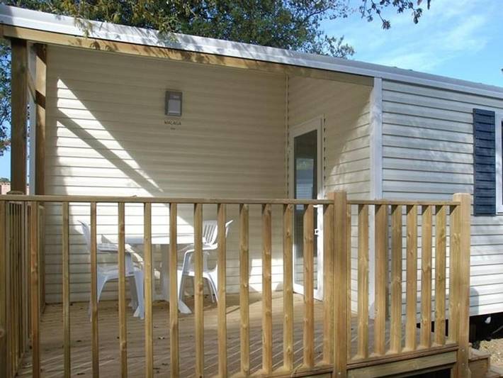 Camping pour 4 personnes, avec bassin pour enfant ainsi que terrasse et piscine au Parc Naturel Régional du Marais poitevin - 3