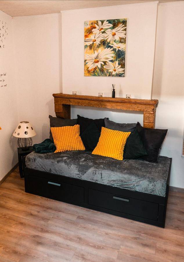 Appartement entier, One-Bedroom Apartment in Gray, Haute-Saône