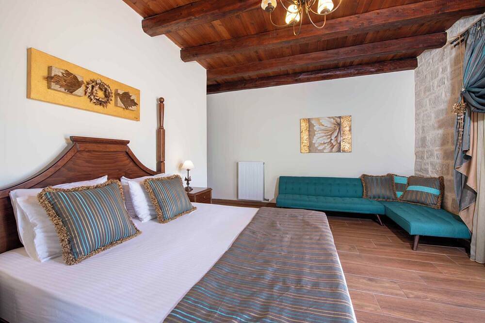 Geroulios Estate l Weddings, Events & Yoga Retreat in Chania region
