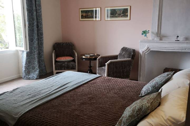 Location de vacances pour 7 personnes, avec jardin et piscine ainsi que terrasse et jacuzzi à Caderousse - 2