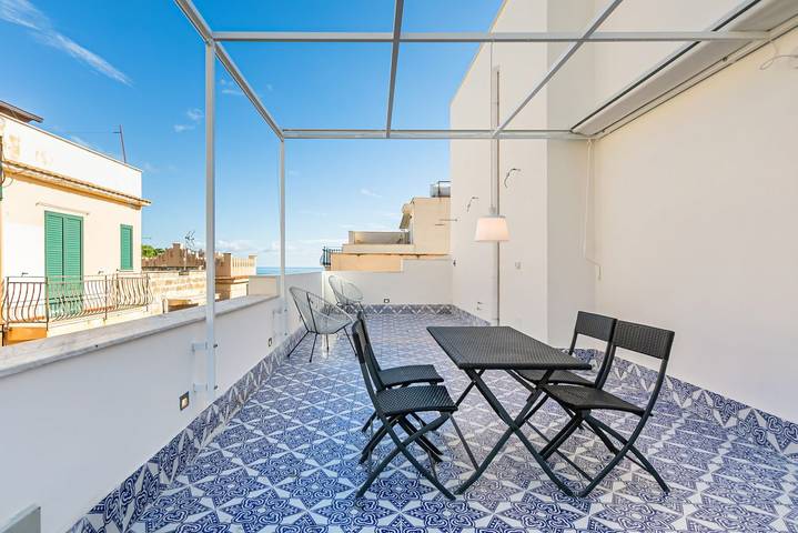 Ferienwohnung für 2 Personen, mit Balkon/Terrasse in Mondello - 2