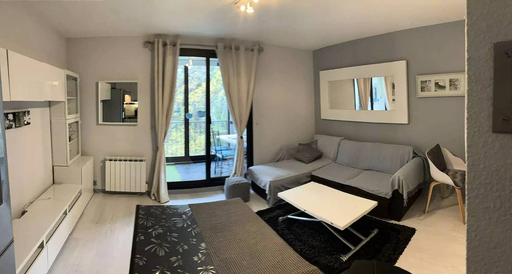 Entire apartment, Front du Lac and Verdure apartment in Domaine with pool and tennis in La Coudoulière, Six-Fours-les-Plages